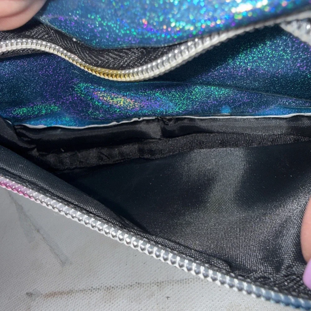 SoJourner Holographic Fanny Pack Belt Bag Blue Purse 90's Metallic Zip Pockets